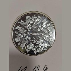 Alternative view of Uk Royal wedding 1973 medallic silver coin with first day cover mint pack ishu