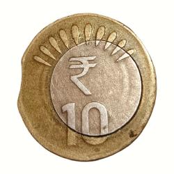 Alternative view of 10 Rupees Bi-Metal Year 2015 Bombay Major INNER DISC OFF CENTRE & CLIP CUT Errors Collectable Grade.