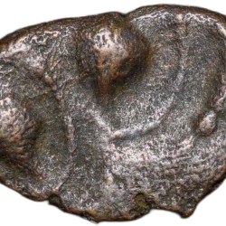 Copper Coin of Post-Vakataka (5th - 6th Cen. AD) with Double Sankha/Sanku