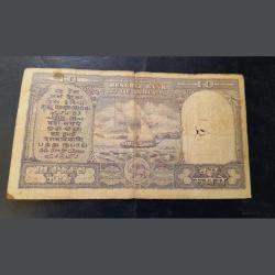 Alternative view of Rs 10 big size note fafda note signature PC Bhattacharya very rare note