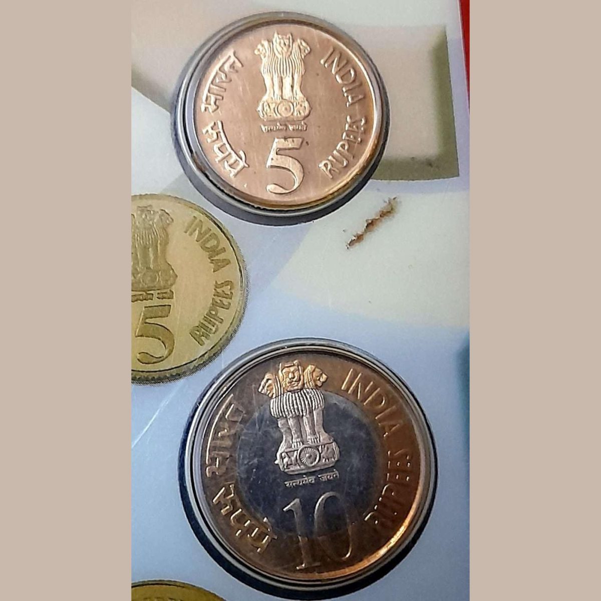 2010 Platinum Jublie Of Reserve Bank Of India 1 Rs 2Rs 5 Rs,10 Rs, M Mint Mark Coins Rare Bunc Coin - Image 7