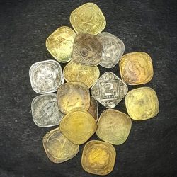 Alternative view of George Vi 2 Annas Mix Year Mix Mint 16 Pcs Given Fine Condition 04