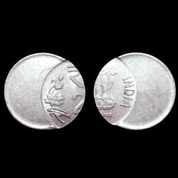 2 Rupees Fss Massive OFF CENTER Error **SCARE** Collectable Grade.