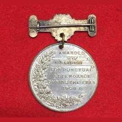 Alternative view of Antique 1906-1907 London Country Council Medal Badge Pin King Edward Vll Medal Lion