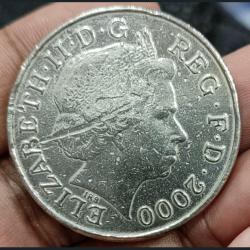 Alternative view of England 🇬🇧 5 Pound 2002 (queen Elizabeth the queen mother) big size Coin " Weight 28:28 Gram. Diameter 38.61 # sku 9090
