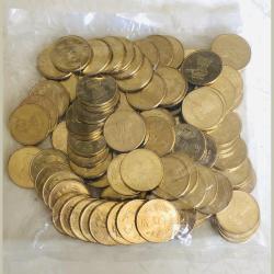 Alternative view of Rs 5 Definitive Issue 100 Coin Pouch RBI Seal Pouch Mumbai Mint 2017 BU