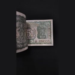 Alternative view of Extremely Rare Semi Fancy 5 Rupee Gandhi Bundle Chocolate Bundle