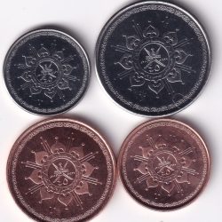 Alternative view of Oman 5,10,25 & 50 Baisa 2015 Four UNC Coins Set