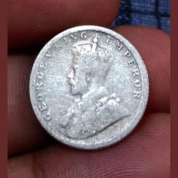 Alternative view of British India Silver 1/4 Rupee 1918 King GEORGE-V in Collectable Grade.