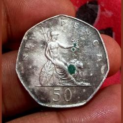 Alternative view of GREAT BRITAIN 50 PENCE Year 1978 and 10 PENCE Year 1992 Set 2 Coins Queen ELIZABETH-II **SCARE** High Collectable Grades.