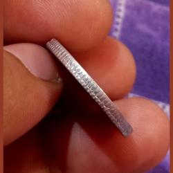 Alternative view of 5 Rupees Fss Wave Issue Year 2007 Partial MILLED or REEDED Edge Variety **VERY RARE** Collectable Grade.