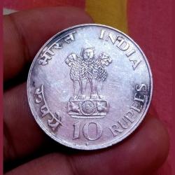 Alternative view of 10 Rupees Year 1969 Silver COMMEMORATIVE Issue MAHATAMA GANDHI Bombay Mint in Collectable Grade.