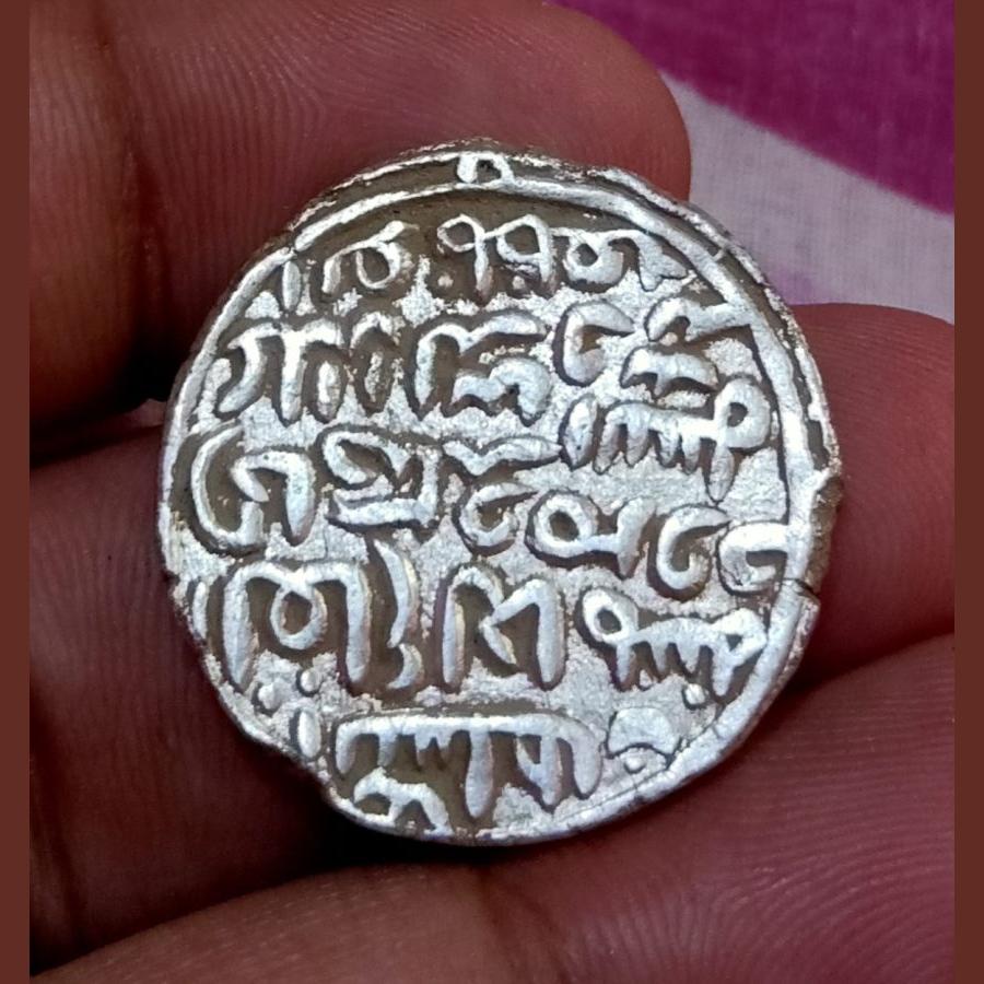 BENGAL SULTANATE Silver Tanka. Weight 10.5 Grams. Name of ALA AL DIN HUSSAIN, Mint- HUSAINABAD **VERY SCARE** High Collectable Grade.