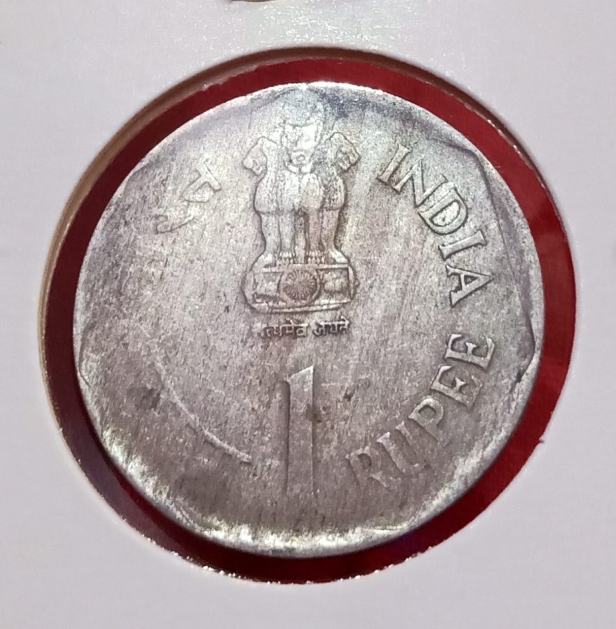 One Rupee Cu/Ni COMMEMORATIVE Issue FOOD AND NUTRITION 8° Clock Rotation Error **RARE** Collectable Grade. - Image 3