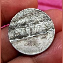 Alternative view of One Rupee Cu/Ni 1990 Major LAMINATION Error **SCARE** Collectable Grade.