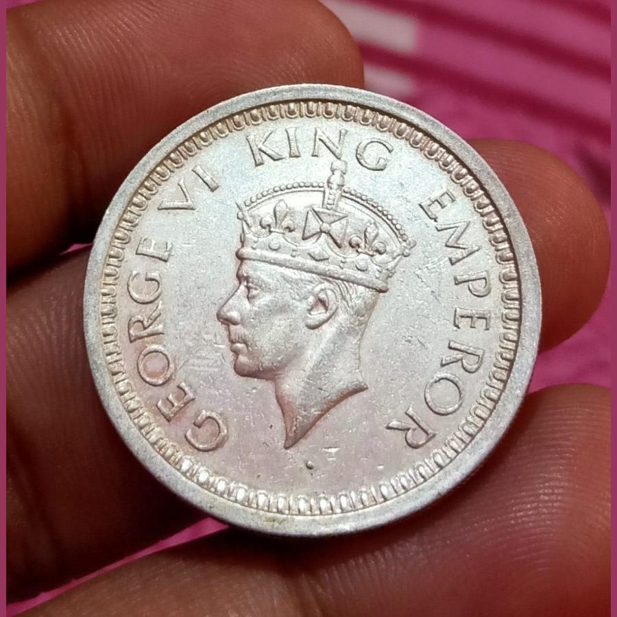 British India Silver Rupee Year 1944 King GEORGE-VI in High Collectable Grade. - Image 2