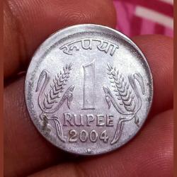 One Rupee Old Corn Theme Year 2004 Hyderabad Mint SHIFTING Error **RARE** Collectable Grade.
