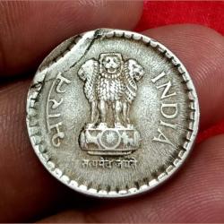 Alternative view of 5 Rupees Cu/Ni Year 2003 Minor DOUBLE STRIKES Error Both Sides in Collectable Grade.