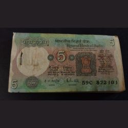 Bundle 100 pieces 5 Rupees Old variety. Ashoka Signature R N Malhotra Excellent condition