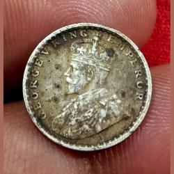 Alternative view of British India Silver 2 ANNA'S 1917 King GEORGE-V in High Collectable Grade.
