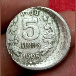 5 Rupees Cu/Ni 1998 Hyderabad Mint OFF CENTER Error in Collectable Grade.
