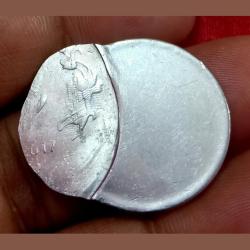 Alternative view of 2 Rupees 2017 Fss OFF CENTER with MULTIPLE STRIKES Error **RARE** High Grade.