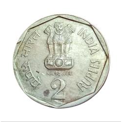 Alternative view of 2 Rupees Cu/Ni Big DABBU Issue BROCKAGE/LAKHI Error **V.RARE** AUNC Grade.