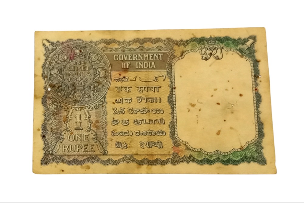 British India ONE RUPEE Year 1940 C. JONES King GEORGE-VI Black Serial **V.SCARE* Collectable Grade - Image 2