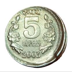 5 Rupees Cu/Ni Year 2003 Hyderabad Mint OFF CENTER Error in UNC Grade.