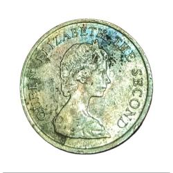 Alternative view of HONG KONG Brass 10 CENTS Year 1983 Queen ELIZABETH-II **SCARE** Collectable Grade.