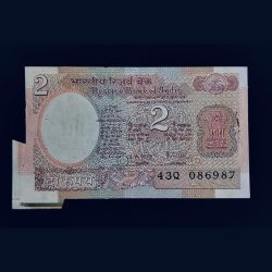 Rare 2 Rupee Butterfly Error Note Signed by R.N MALHOTRA Serial no. 43Q 086987 Very Good Condition