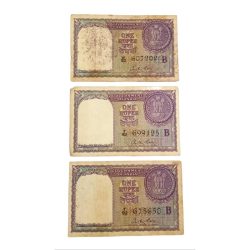 One Rupee Old Issue Year 1957 Sign A.K ROY Lot 3 Notes **SCARE** Used Conditions.