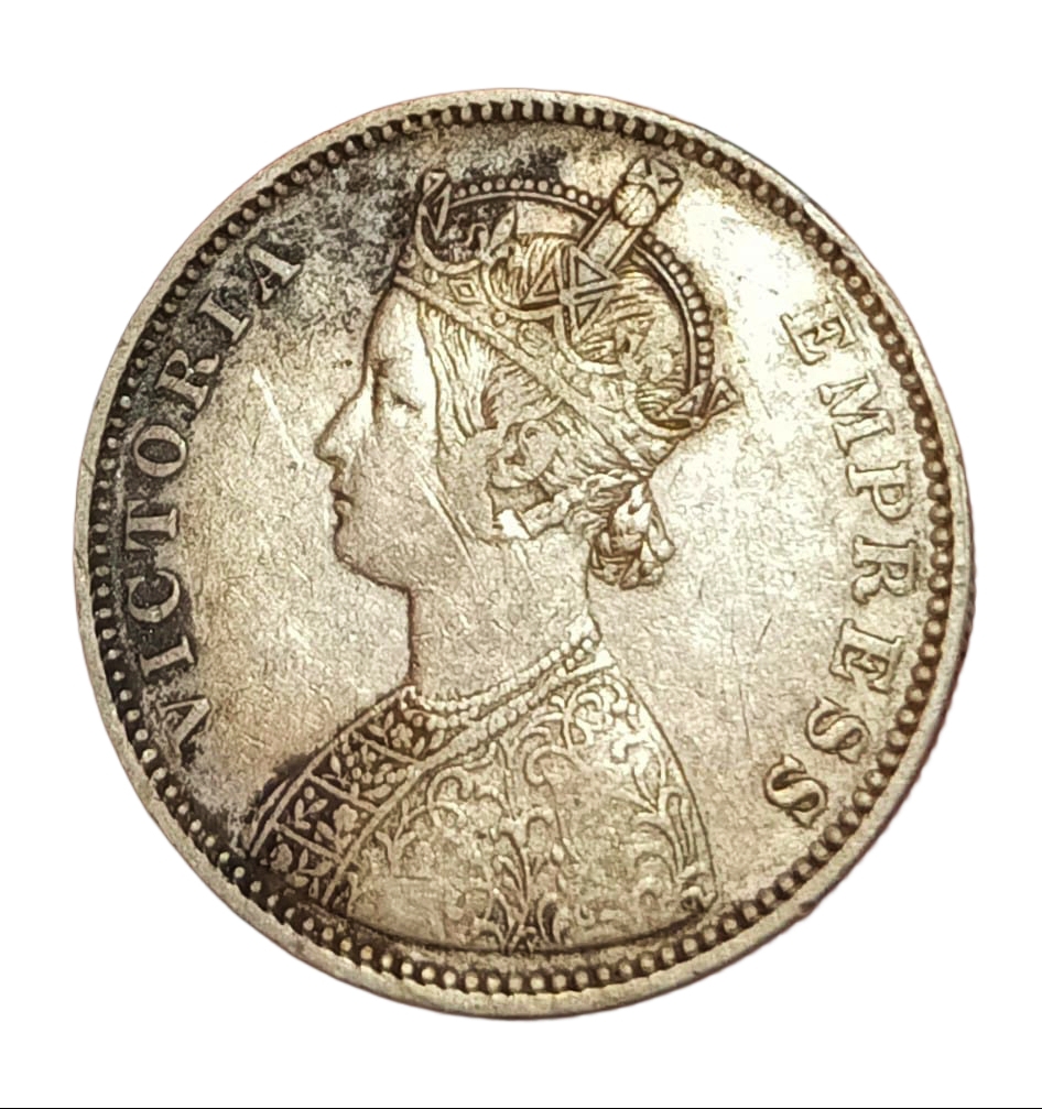 British India Silver Rupee Year 1877 VICTORIA EMPRESS with Dot **V. SCARE** High Grade. - Image 2