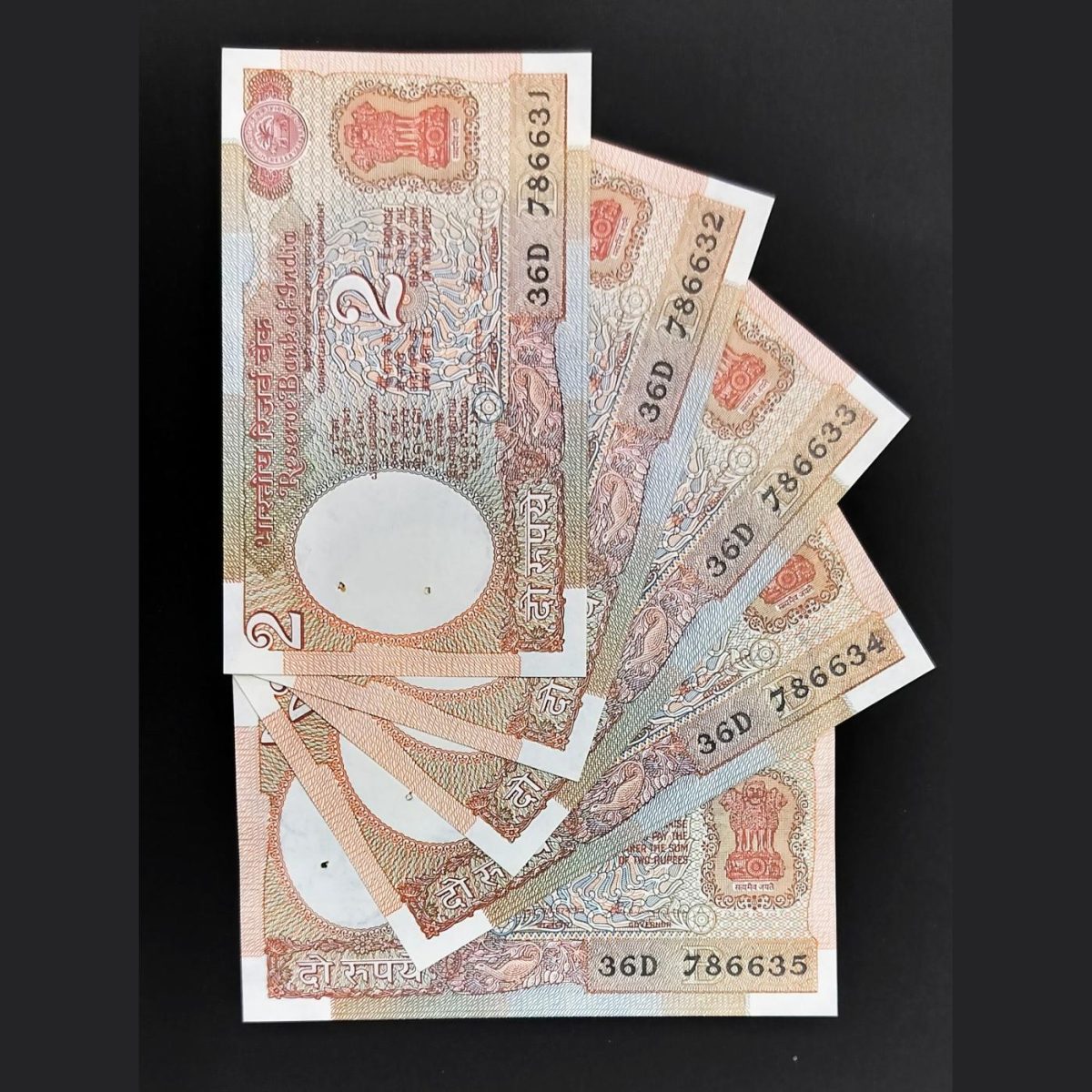 2 Rupee 786 fancy set of 5 Note UNC CONDITION SERIAL NO 36D 786631-786635