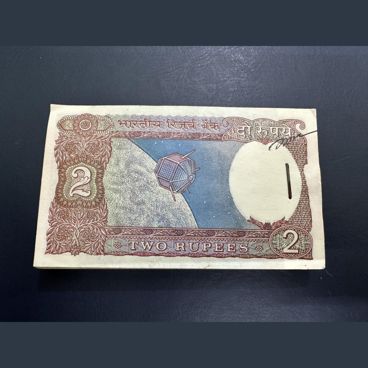 2rs sattelite issue with birthday bundle 18th july with super condition - Image 2