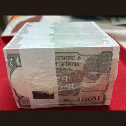 Alternative view of 2017 ,Rim Seeled Mint Packing 1000 note Serial wise Gem 💎 UNC Rim Governer Sakti kant das