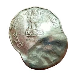 Alternative view of 2 Rupees Cu/Ni Year 1999 Major ROTATED DOUBLE STRUCK 3° Clock Error **V. RARE** UNC Grade.