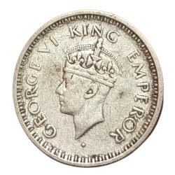 Alternative view of British India Silver 1/4 RUPEE Year 1945 King GEORGE-VI Used Conditions.