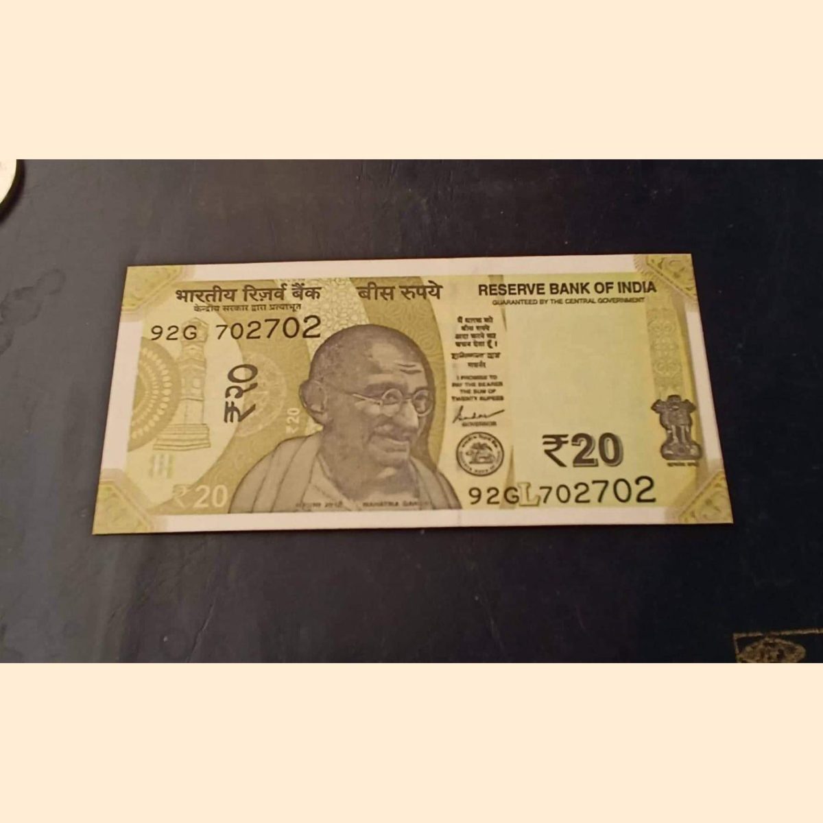 Reserve Bank of India 20₹note Semi fency number 702702 Excellent condition