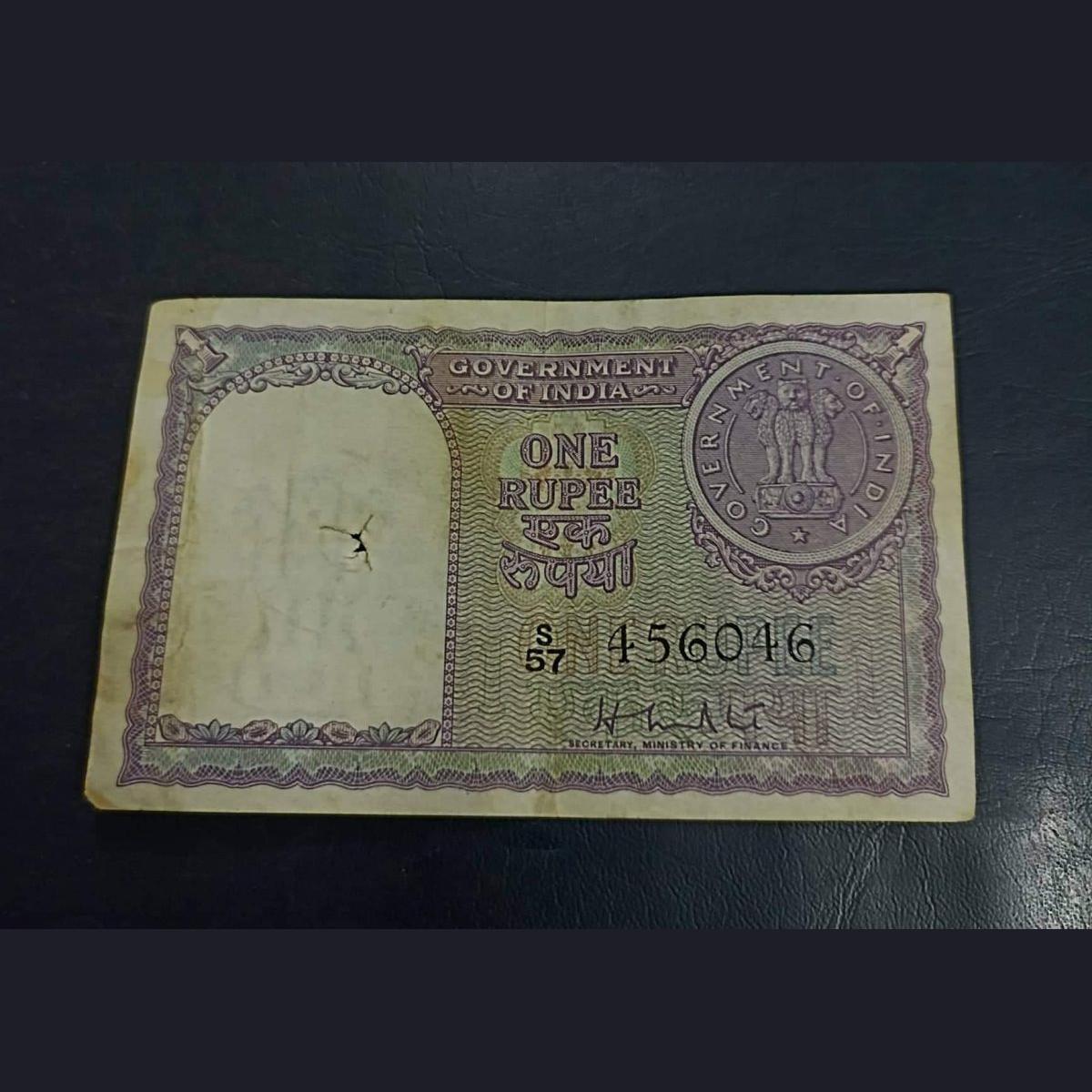 Rare Rare Government of India Scare year 1951 Governor H M PATEL 1₹ note Condition as per image