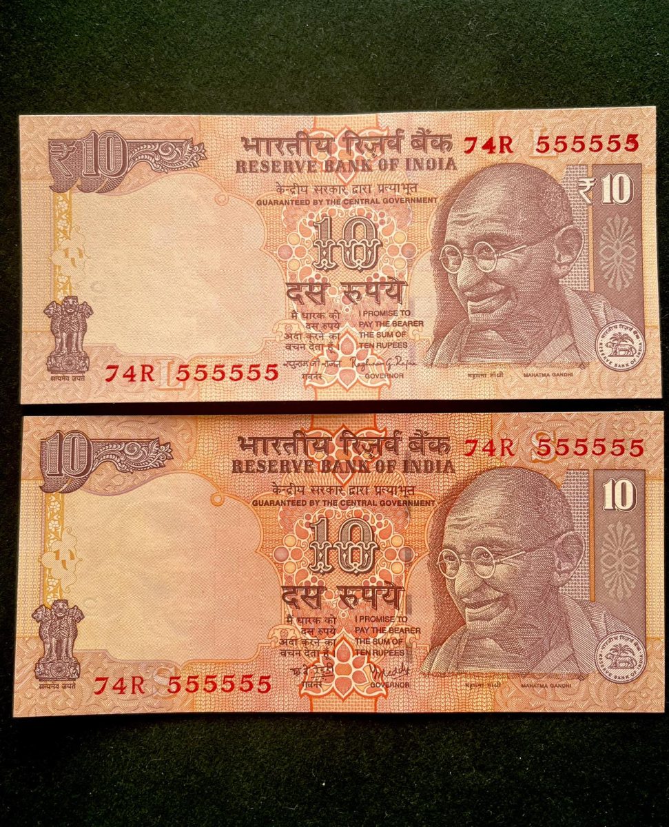 Rs 10 India Banknote TWIN SET Gem Unc Very Unique Set Solid Number 74R 555555