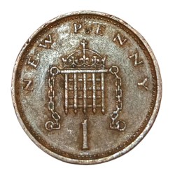 GREAT BRITAIN Copper NEW 1 PENNY Year 1976 Queen ELIZABETH-II High Collectable Grade.