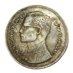 Alternative view of THAILAND Cu/Ni 1 BAHT Year 1977 Rama IX in Collectable Grade.