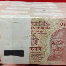 20 Ruppes old ishu mint seeled pack Urjit Patel (L Insert) Rim very rare extremely Rare pack rim