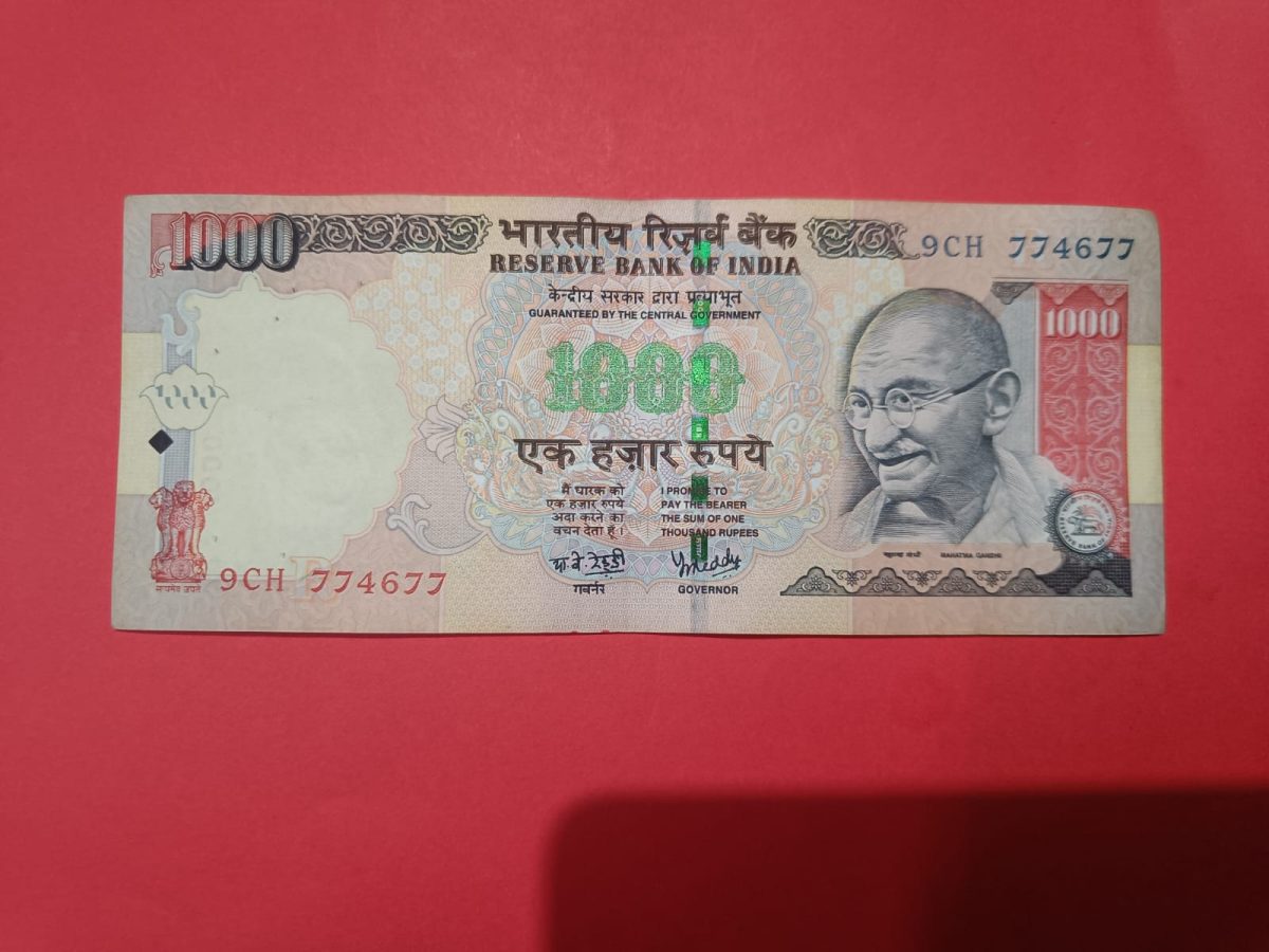 1000 Rs Note Y V Reddy Governor UNC Note.