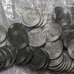 Alternative view of 2 RS 75TH Years Of Independence Hyderabad Mint Sealed Packet 50 Coins UNC RARE