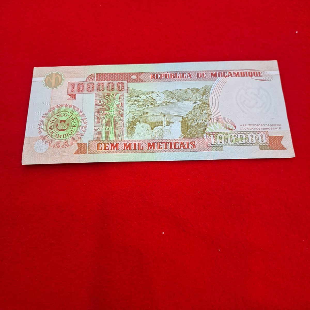 100000 METICAIS MOCAMBIQUE GEM UNC CONDITION - Image 2