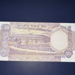 Alternative view of 50rs parliament issue with upper side number missing