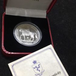 Isle Of Man 2015 Proof Set Silver 1 Crown ( Longest Reigning Monarch ) Pobjoy mInt Issue with Beautiful Box