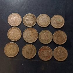 Alternative view of Indian comerative coins Set of 12 pieces with different backside of ₹1 denomination issued after India's independence Metal:Nickel Same and similar set are available